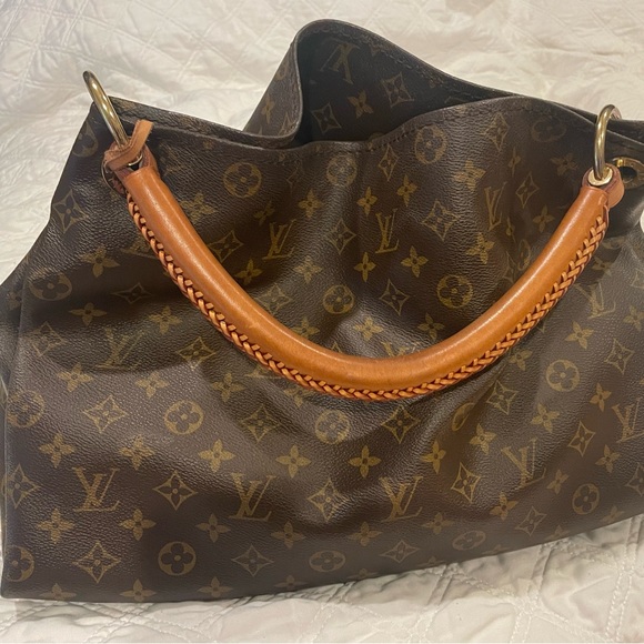 Louis Vuitton Artsy in Monogram LV - Picture 1 of 16